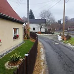 Hotzenplotz Inklusive Mit Ihrem Privaten Whirlpool & Sauna Direkt Am Fluss Mandau - Am Ruhigen Fahrradweg Holiday home Hainewalde